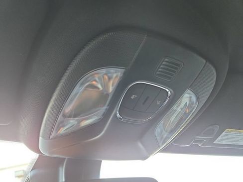 Used 2023 Jeep Compass Limited AWD/4WD image 32