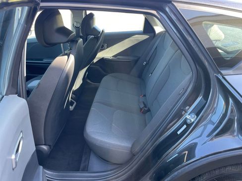 Used 2025 Kia K4 LXS image 24