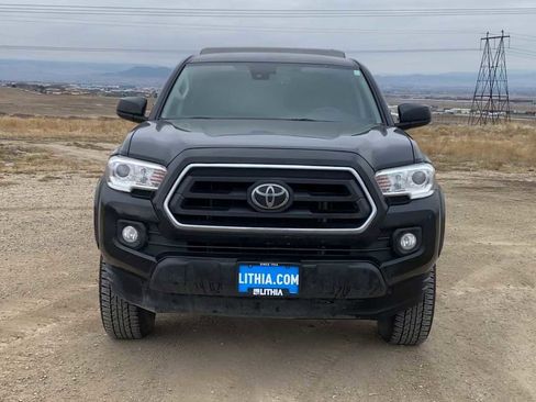 Used 2021 Toyota Tacoma SR image 3
