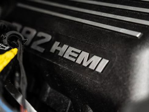 Used 2025 Jeep Gladiator Sport image 28