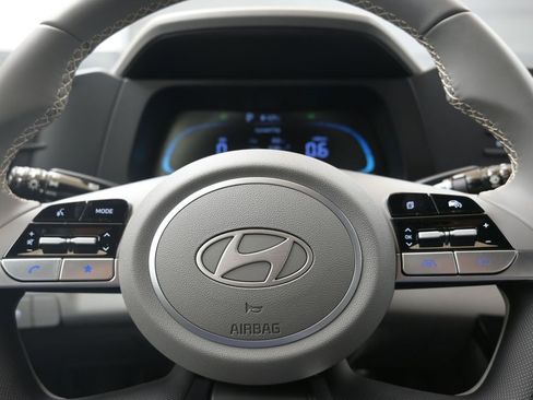 New 2025 Hyundai Elantra Sport image 25