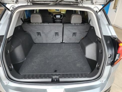 Used 2023 GMC Terrain SLE FWD image 14