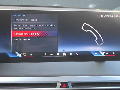 Used 2025 BMW iX M60 image 25