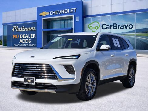 Used 2025 Buick Enclave Preferred image 2