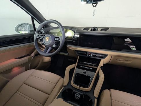 New 2026 Porsche Cayenne AWD/4WD image 22