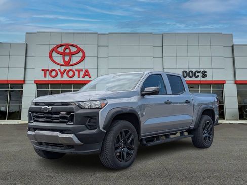 Used 2025 Chevrolet Colorado Trail Boss AWD/4WD image 1