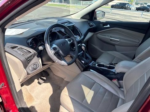 Used 2014 Ford Escape Titanium w/ Equipment Group 401A FWD image 8