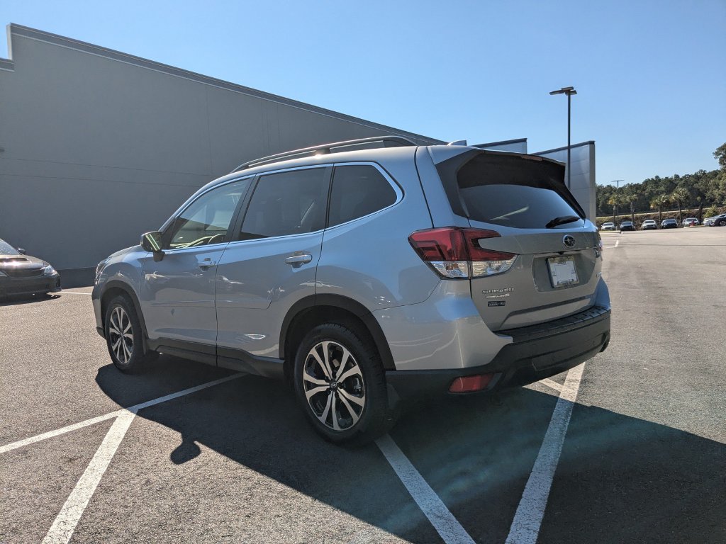 Used 2020 Subaru Forester Limited w/ Popular Package #3 AWD/4WD image 6