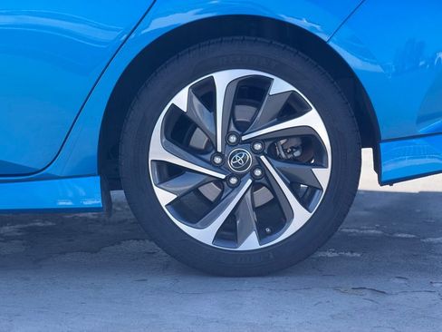 Used 2017 Toyota Corolla iM w/ Carpet Mat Package FWD image 2