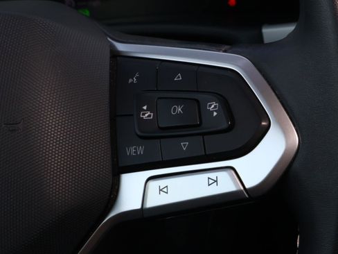 Used 2023 Volkswagen Atlas SE image 22