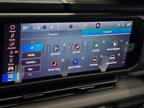 New 2025 Jeep Wrangler Unlimited Rubicon w/ Technology Group image 32