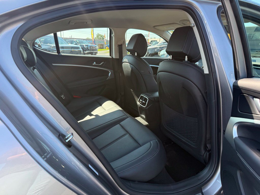 Used 2026 Genesis G70 2.5T AWD/4WD image 12