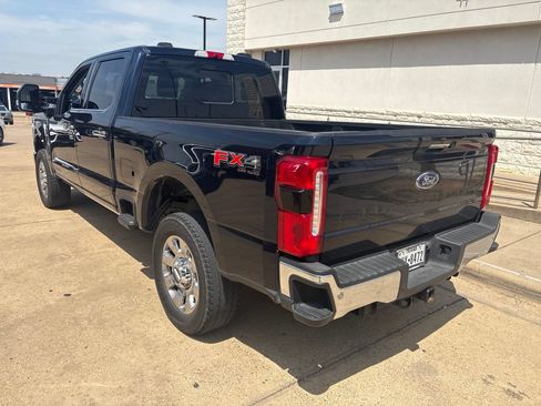 Used 2024 Ford F250 Lariat w/ Lariat Ultimate Package AWD/4WD image 3