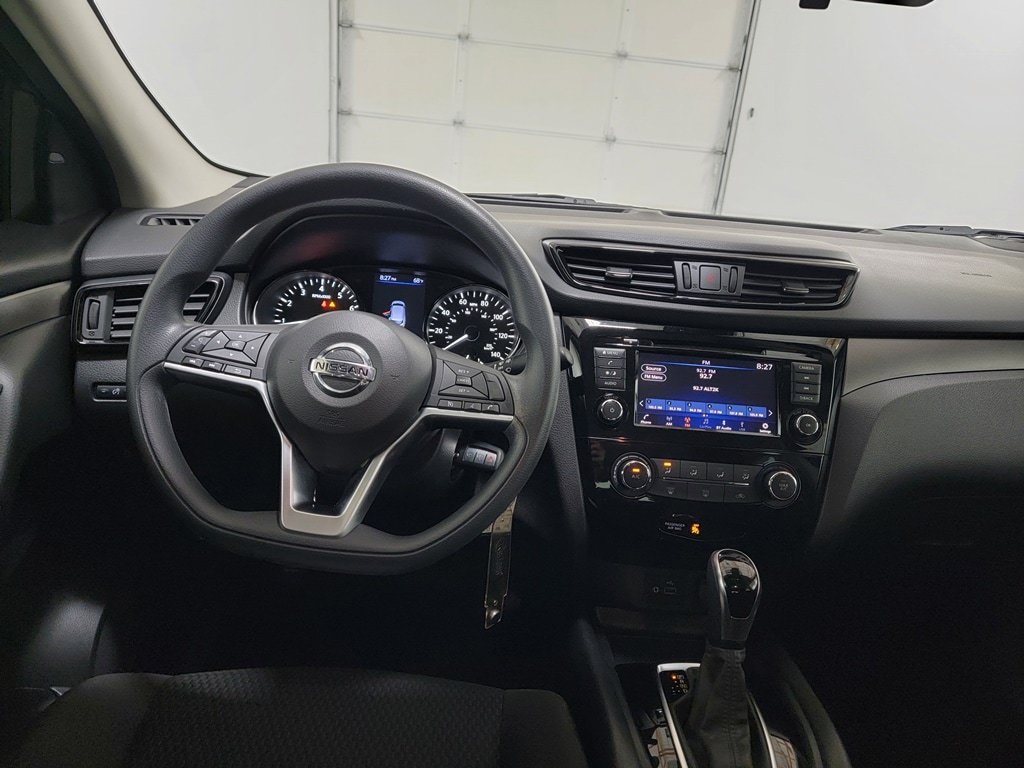 Used 2020 Nissan Rogue Sport S w/ Appearance Package FWD image 12
