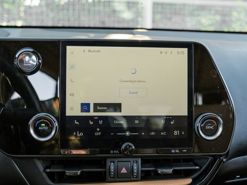 Used 2023 Lexus NX 250 FWD w/ Premium Package image 17