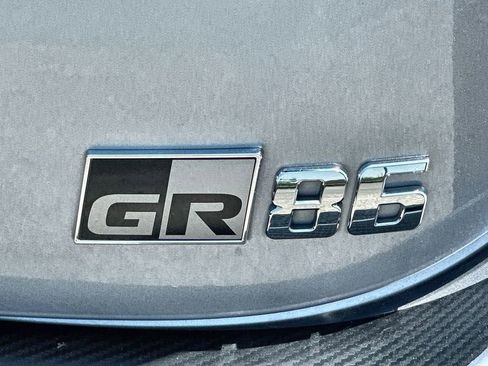 Used 2022 Toyota GR86 Premium RWD image 34