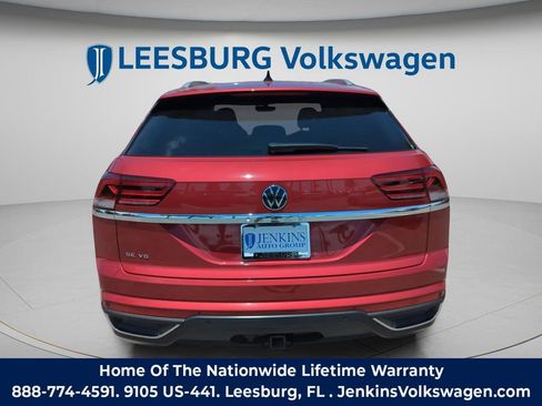 Used 2022 Volkswagen Atlas Cross Sport SE FWD image 7