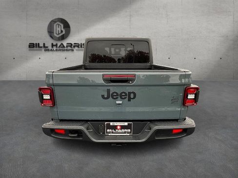 New 2026 Jeep Gladiator Willys image 7