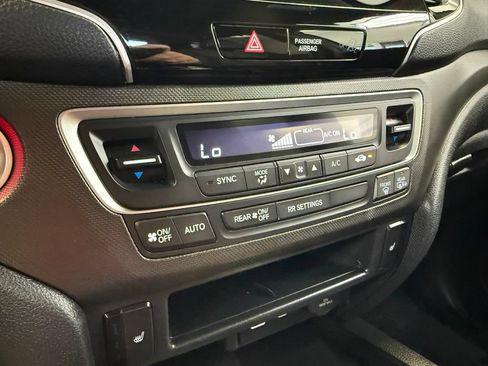 Used 2024 Honda Passport TrailSport image 33