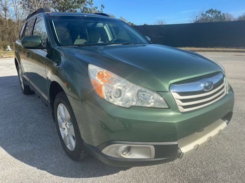 Used 2011 Subaru Outback 2.5i Premium image 7