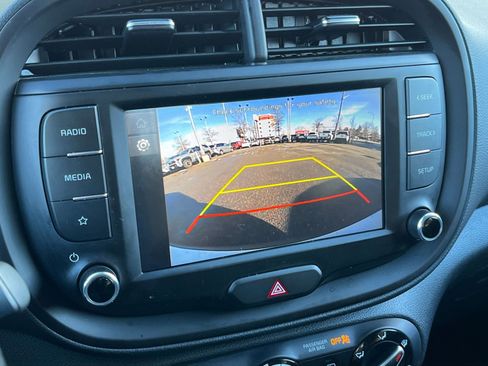 Used 2025 Kia Soul LX w/ LX Technology Package image 17