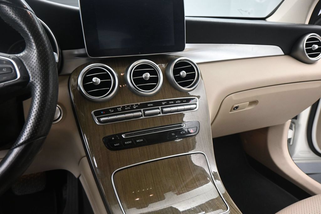 Used 2018 Mercedes-Benz GLC 300 image 13