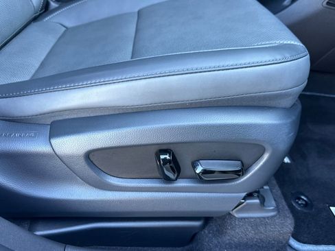 Used 2023 Lexus RZ 450e Premium w/ Technology Package image 24