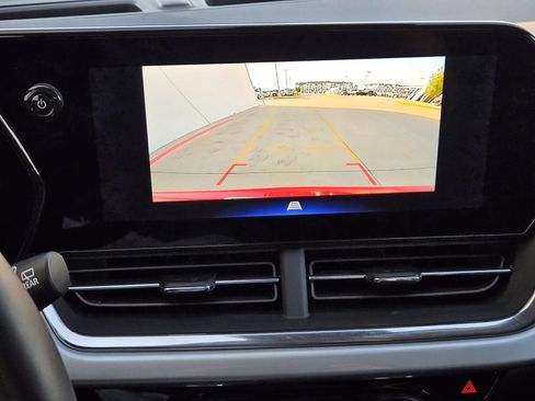 New 2026 Chevrolet Trax LT w/ Driver Confidence Package FWD image 19