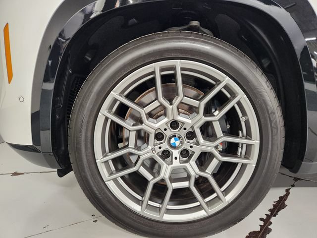 Used 2023 BMW XM AWD/4WD image 8