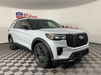 New 2026 Ford Explorer ST-Line RWD video 1