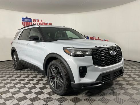 New 2026 Ford Explorer ST-Line RWD image 1