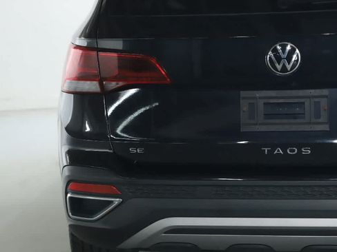 Used 2023 Volkswagen Taos SE FWD image 45