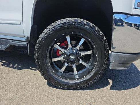 Used 2017 Chevrolet Silverado 1500 LT AWD/4WD image 10