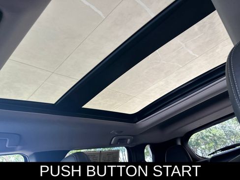 Used 2024 Mitsubishi Outlander SE Black Edition FWD image 13