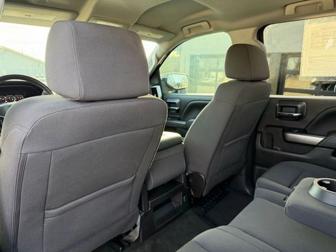 Used 2018 Chevrolet Silverado 1500 LT image 38