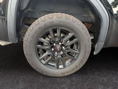 Used 2024 GMC Sierra 1500 Pro w/ Graphite Edition AWD/4WD image 27