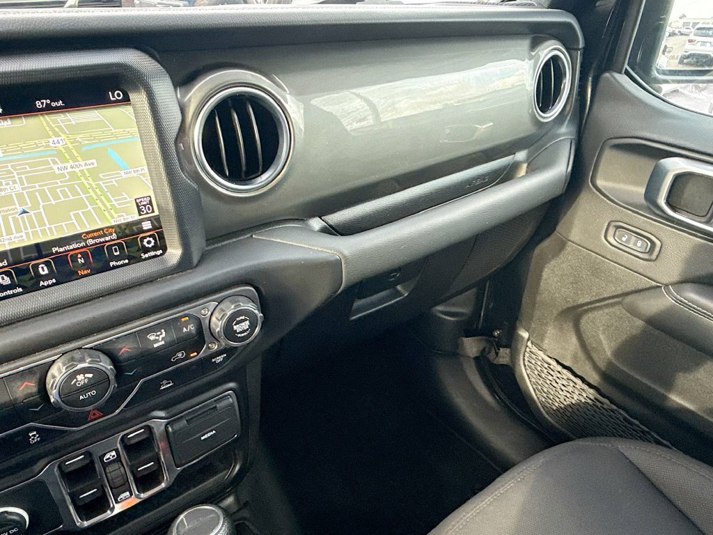 Certified 2023 Jeep Gladiator Overland AWD/4WD image 24
