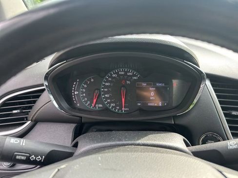Used 2019 Chevrolet Trax LT w/ LT Convenience Package FWD image 13