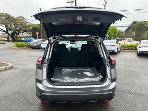 New 2026 Nissan Rogue S image 11