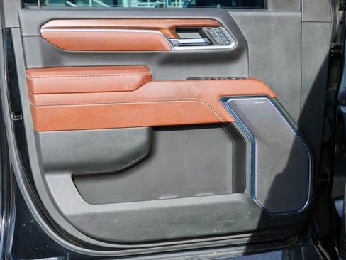 Used 2024 GMC Sierra 2500 Denali Ultimate image 11