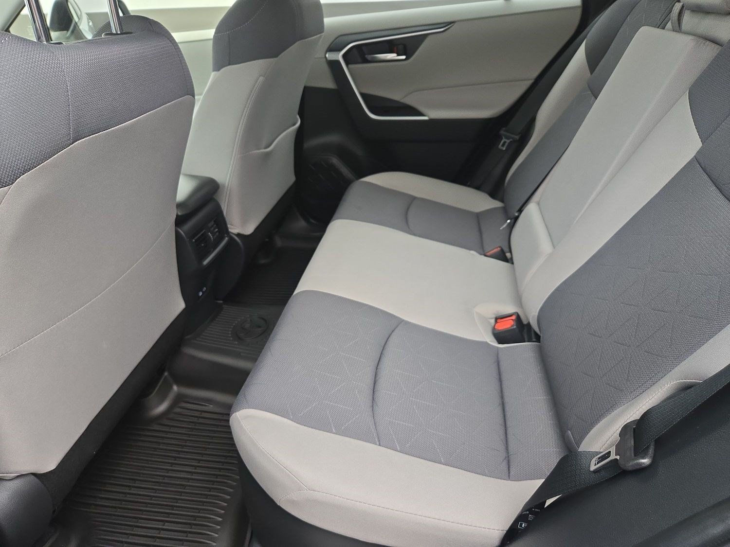 Certified 2025 Toyota RAV4 XLE w/ Convenience Package AWD/4WD image 19