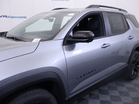New 2026 Chevrolet Equinox LT w/ Convenience Package II FWD image 13