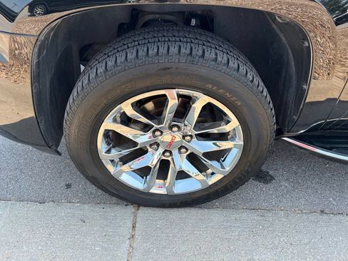 Used 2014 GMC Yukon Denali AWD/4WD image 12