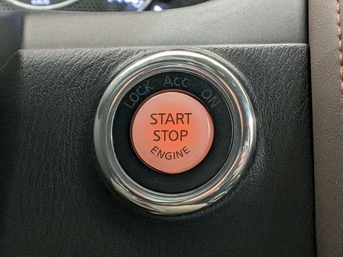 Used 2018 Nissan Armada Platinum w/ Captain Seat Package image 18