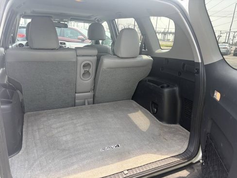 Used 2011 Toyota RAV4 Limited w/ Limited Extra Value Pkg AWD/4WD image 10