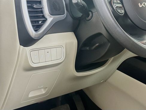 Used 2025 Kia Soul LX w/ LX Technology Package image 17