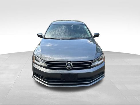 Used 2017 Volkswagen Jetta S image 9