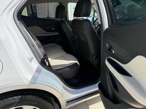 Used 2020 Buick Encore Preferred AWD/4WD image 12