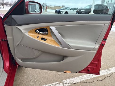 Used 2007 Toyota Camry XLE image 18