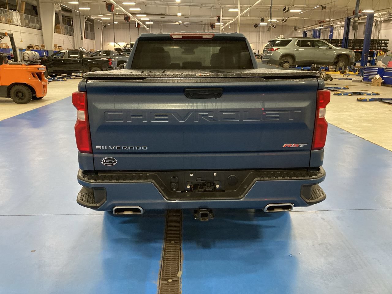 Used 2024 Chevrolet Silverado 1500 RST w/ Z71 Off-Road Package AWD/4WD image 6